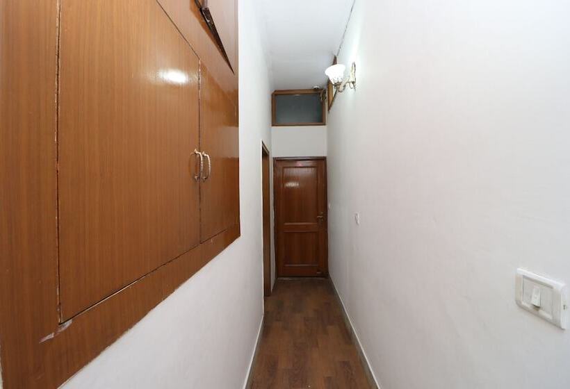 فندق Singh's 11 By Oyo Rooms