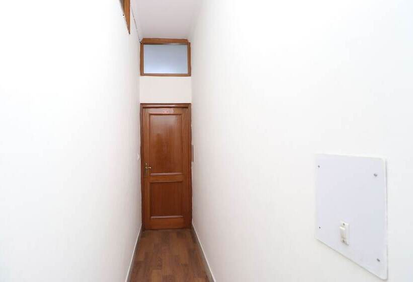 فندق Singh's 11 By Oyo Rooms