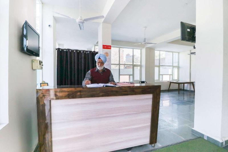 Super Hotel O Spring Woods Suites