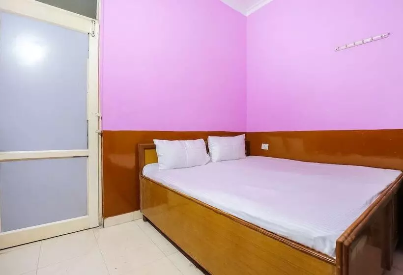 ホテル Spot On 44303 Canadian Guest House