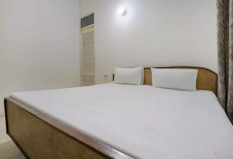 ホテル Spot On 44303 Canadian Guest House