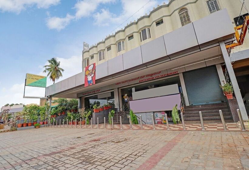 Hotel Spot On 45551 Surya Lodge