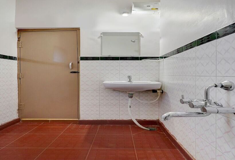 Hotel Spot On 45551 Surya Lodge