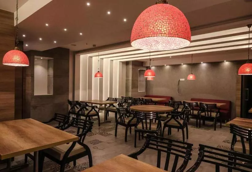 Hotelli The Grand Asansol