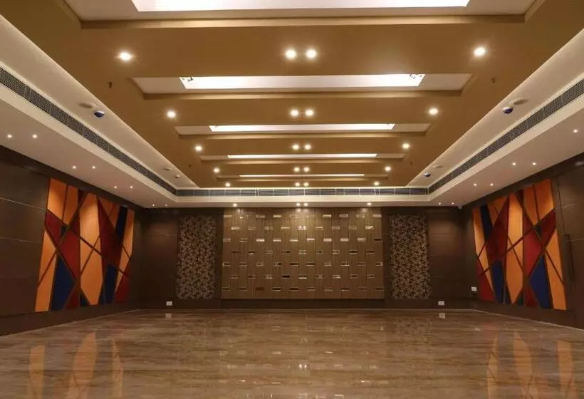 Hotelli The Grand Asansol