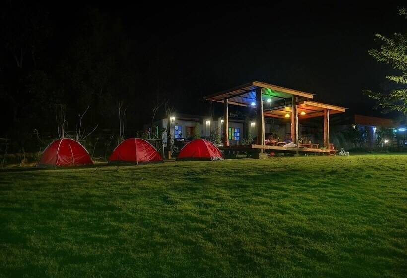 فندق The Nanda Resort