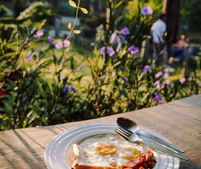 فندق The Nanda Resort