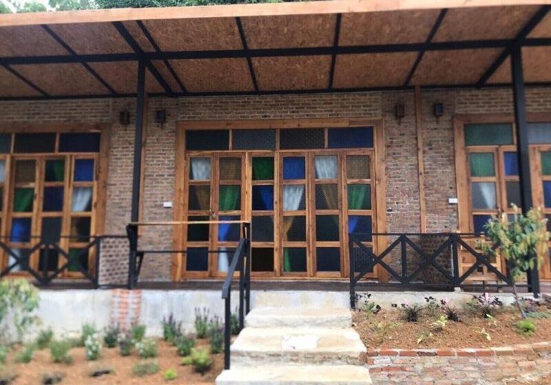 فندق The Nanda Resort