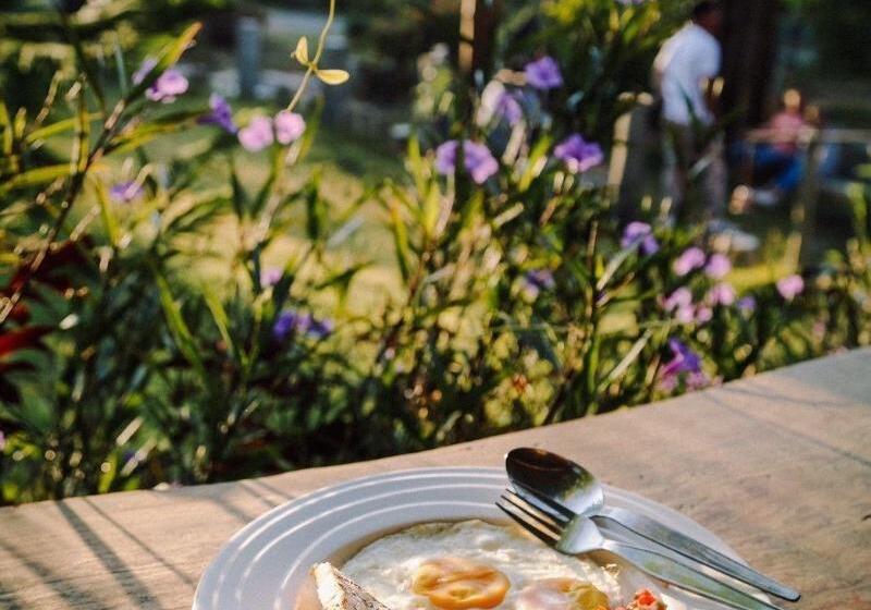 فندق The Nanda Resort