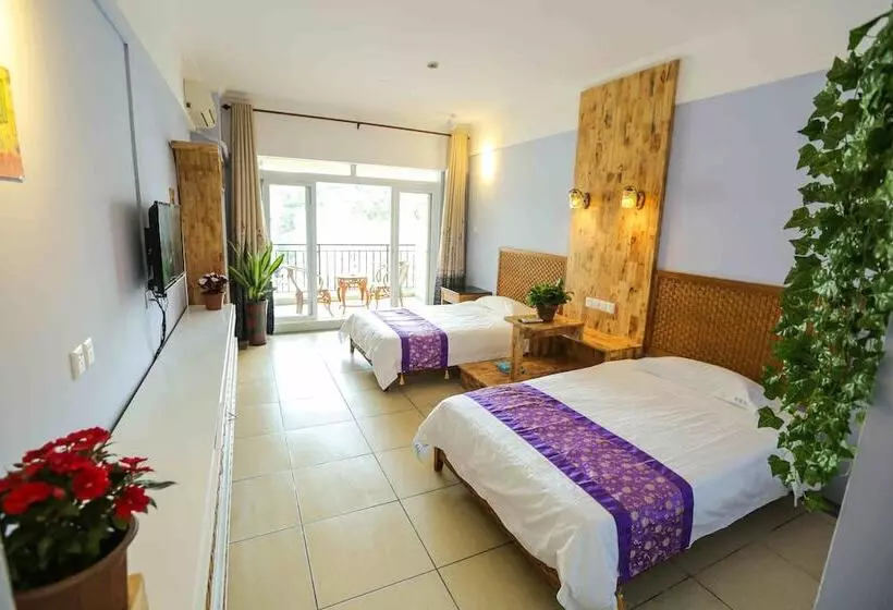 Hotelli The Sea Resort Sanya Seaview Inn