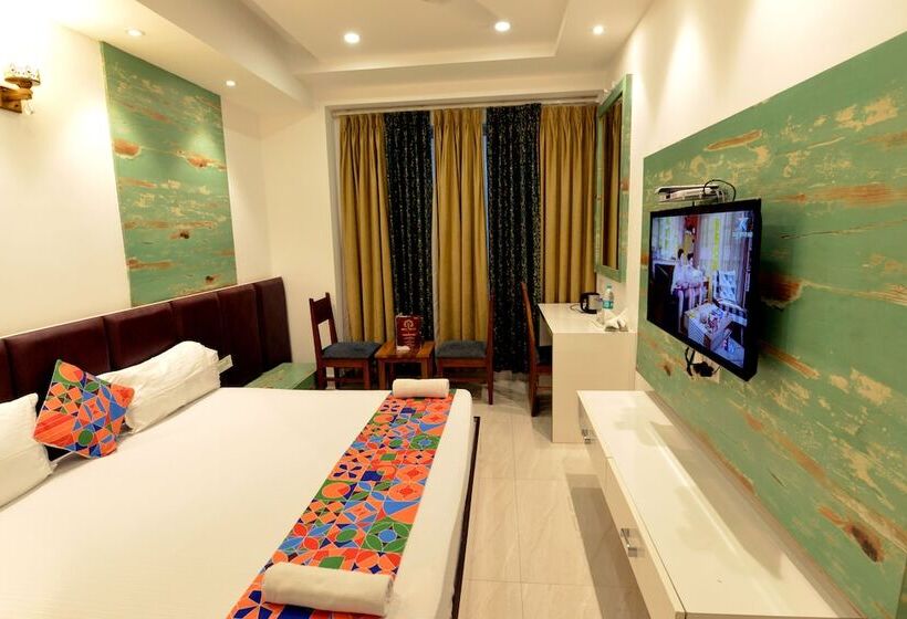 בית מלון כפרי The Yellow