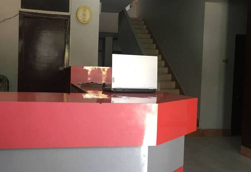 בית מלון כפרי White House