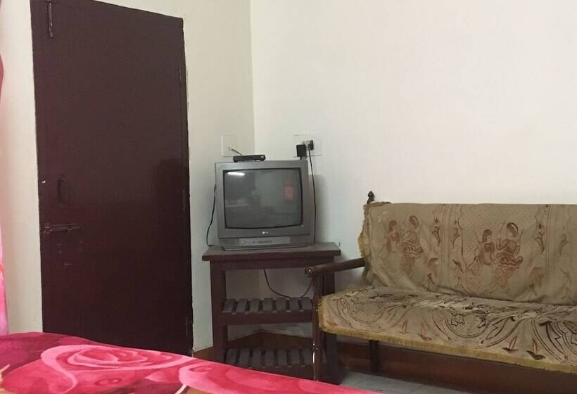 בית מלון כפרי White House