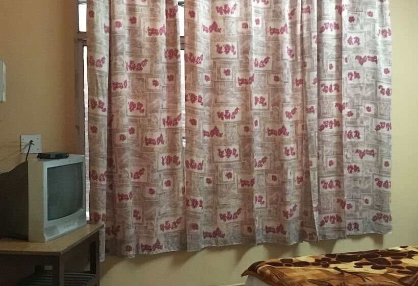 בית מלון כפרי White House