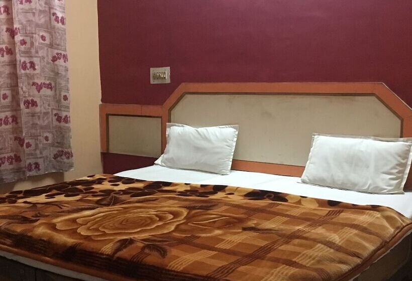 בית מלון כפרי White House