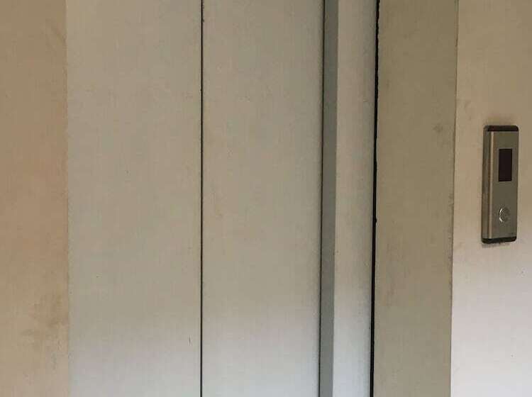 בית מלון כפרי White House