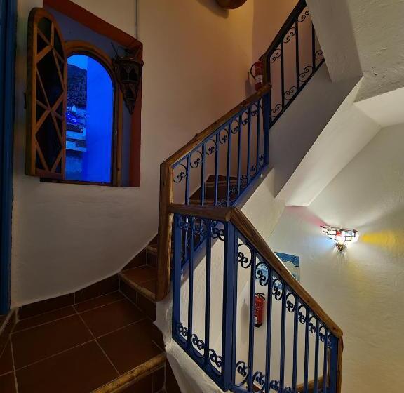 پانسیون Casa Blue Star