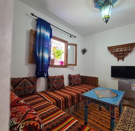 پانسیون Casa Blue Star