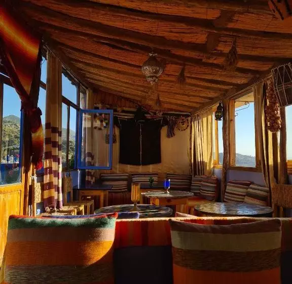 Majatalo Casa Blue Star