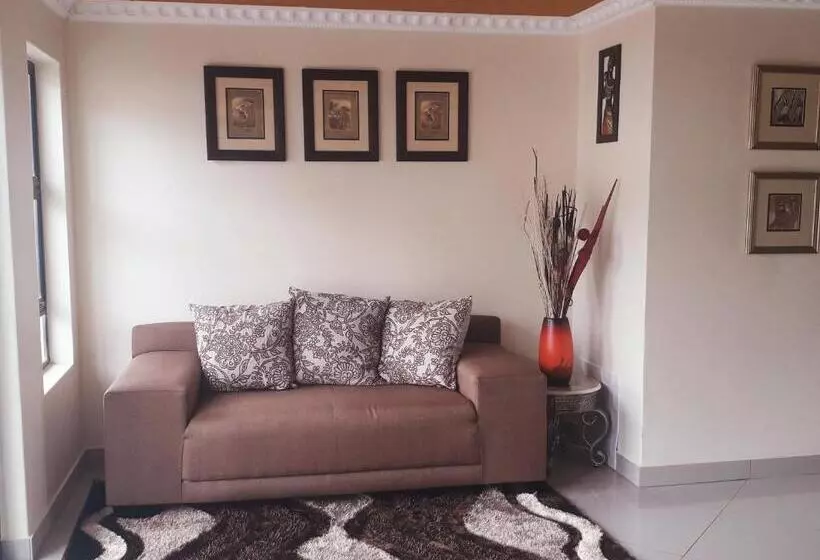 Majatalo Ecotel Southgate