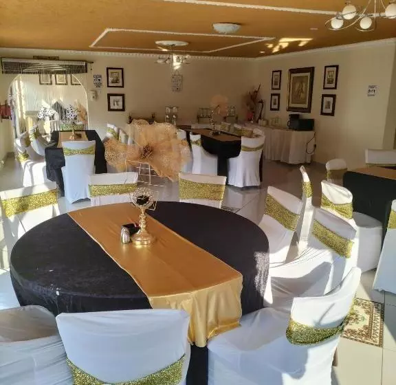 Majatalo Ecotel Southgate