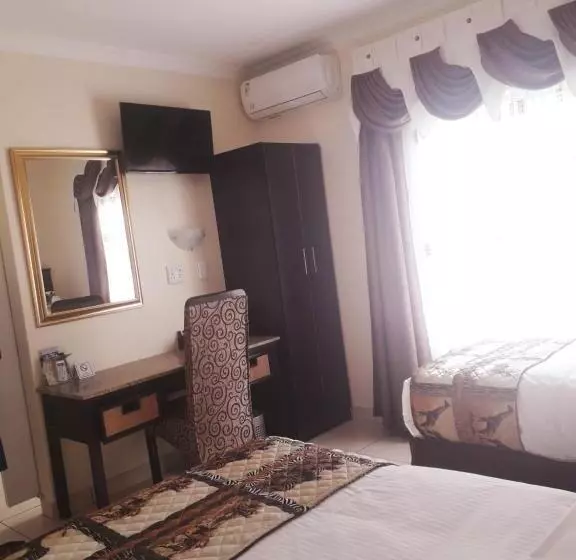 Majatalo Ecotel Southgate