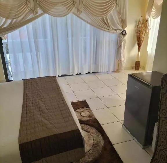 Majatalo Ecotel Southgate