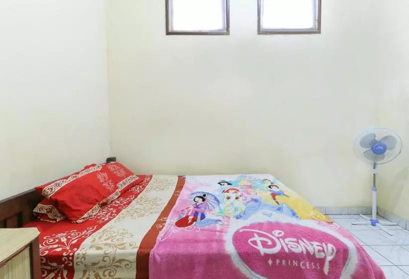 Pension Erysa Juanda