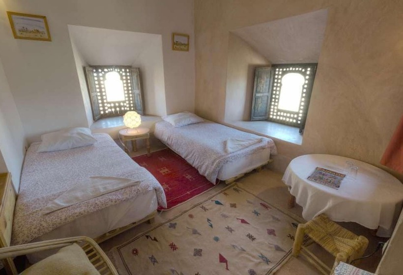 펜션 Kasbah Agoulzi