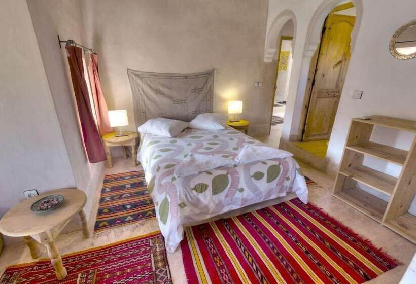 펜션 Kasbah Agoulzi