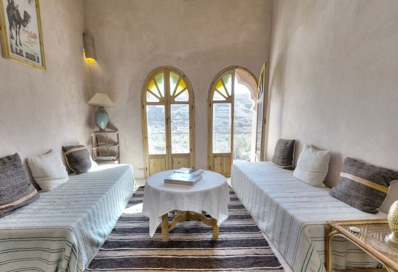 펜션 Kasbah Agoulzi