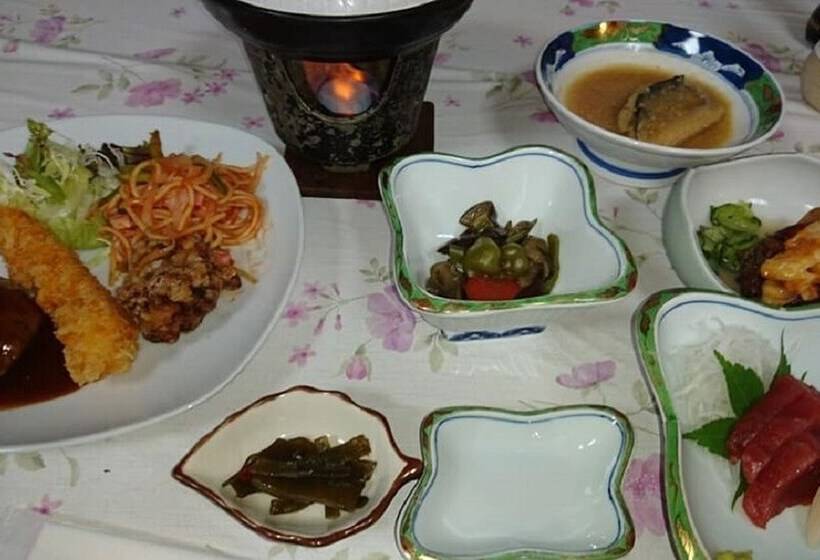 פנסיון Takamasu Minshuku