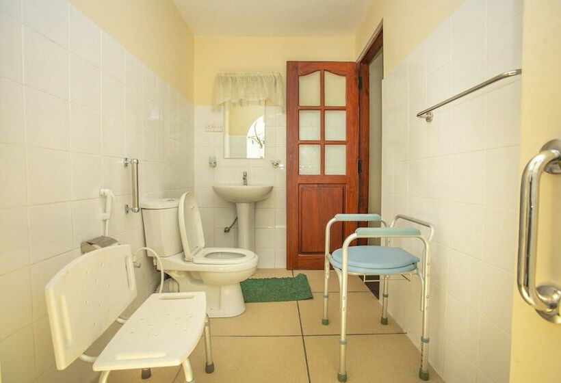 Пансион The Hilltop Eco Homestay