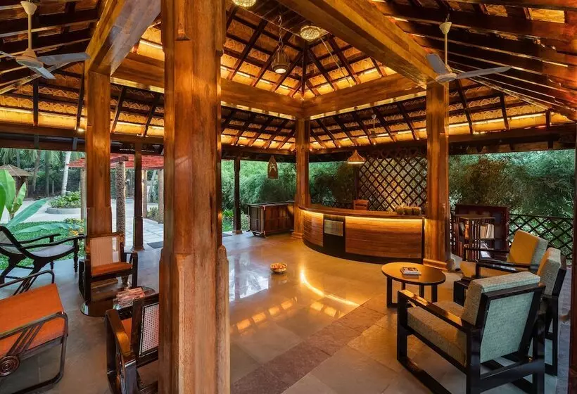 リゾートホテル Rvr Sarovar Portico Dindi