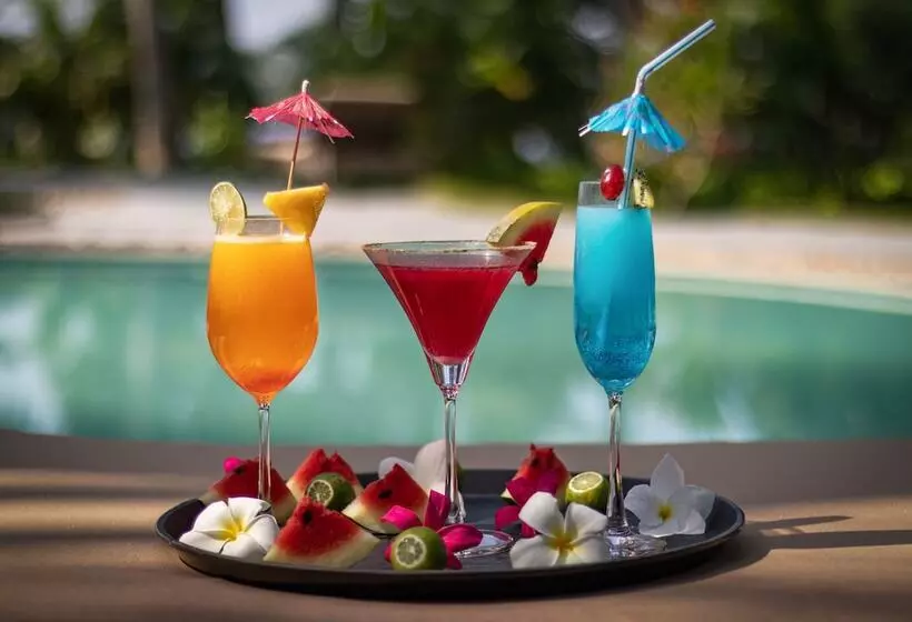 リゾートホテル Rvr Sarovar Portico Dindi