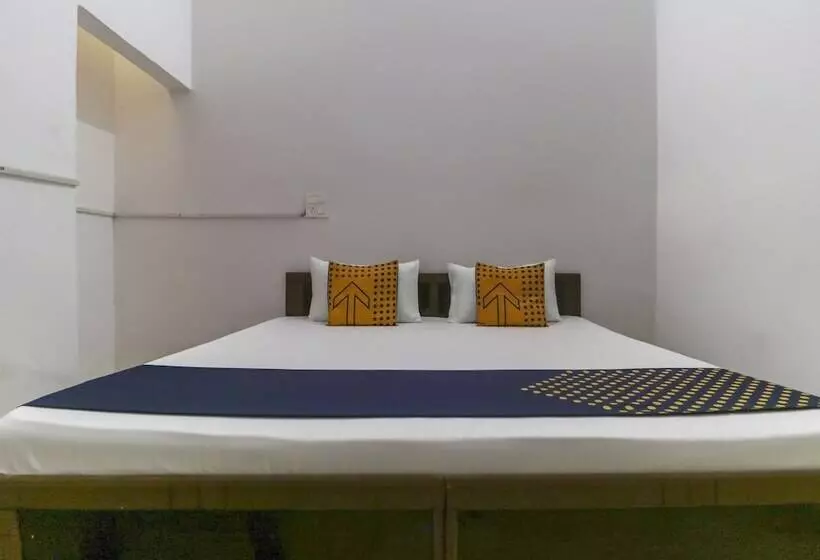 Spot On 47436 Motel Vishesh