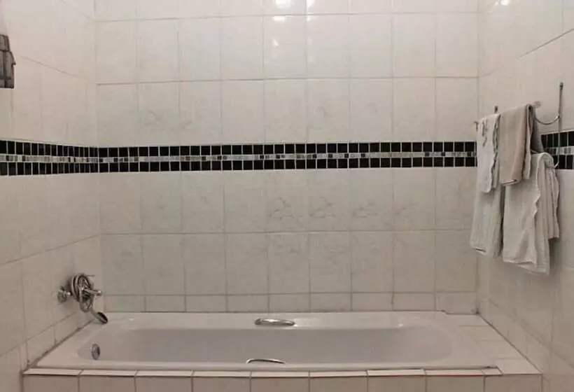 Vicky B Bed And Breakfast