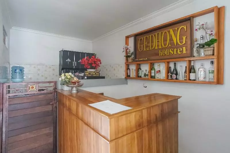 Gedhong Hostel