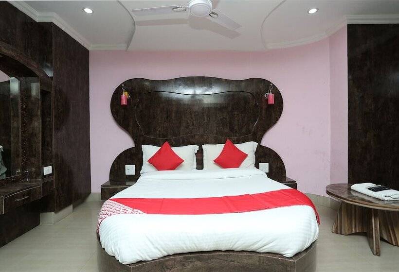 בית מלון כפרי Benjamin By Oyo Rooms