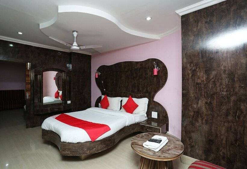 בית מלון כפרי Benjamin By Oyo Rooms