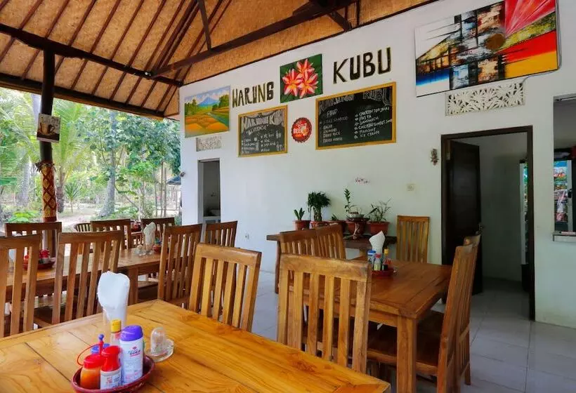 Hotelli Dangin Kubu Bungalow