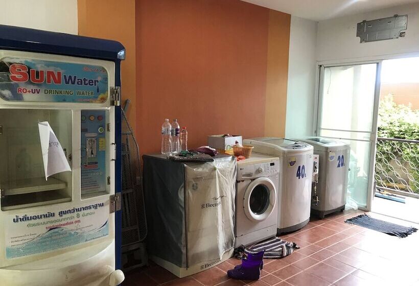 호텔 Iyara Apartment