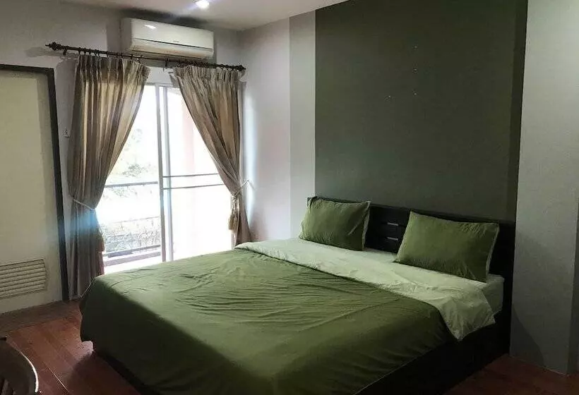 ホテル Iyara Apartment