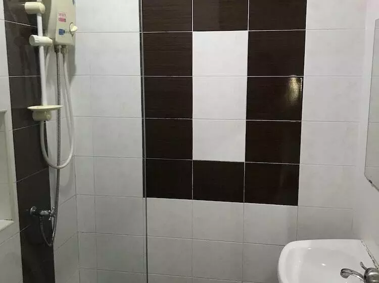 ホテル Iyara Apartment