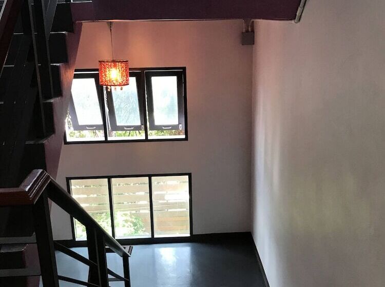 호텔 Iyara Apartment