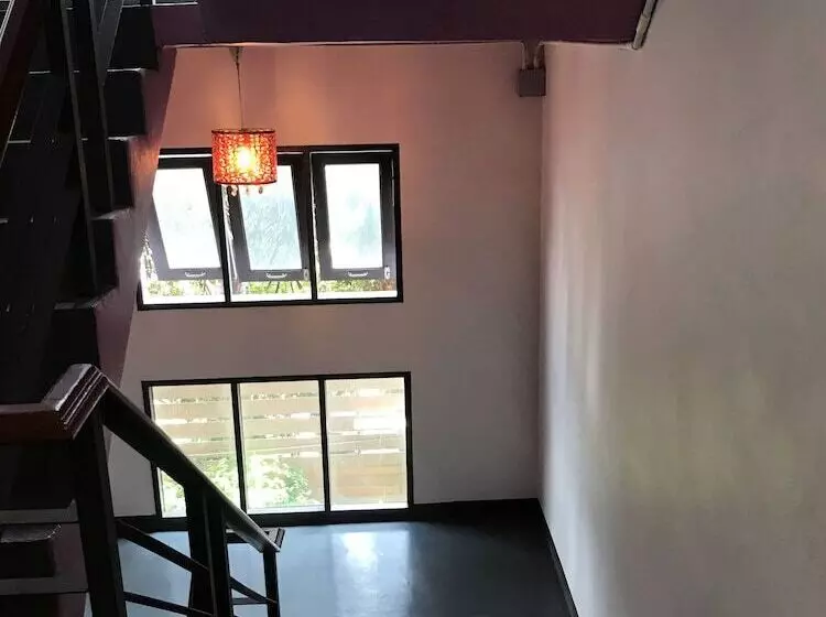 ホテル Iyara Apartment