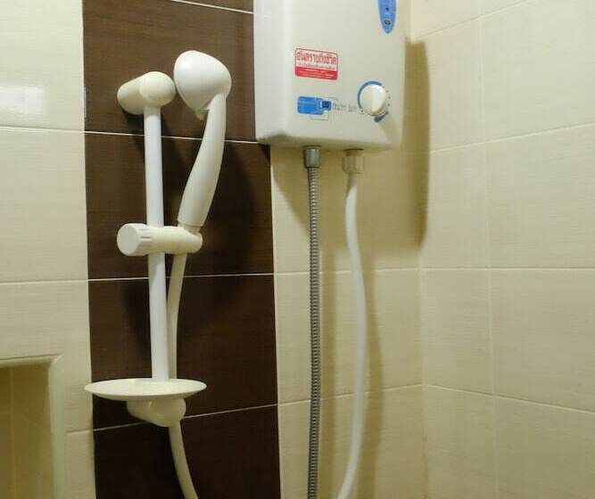 호텔 Iyara Apartment