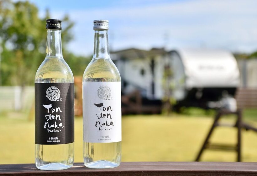 בית מלון כפרי Marina Franping Village Amakusa   Caravan Park