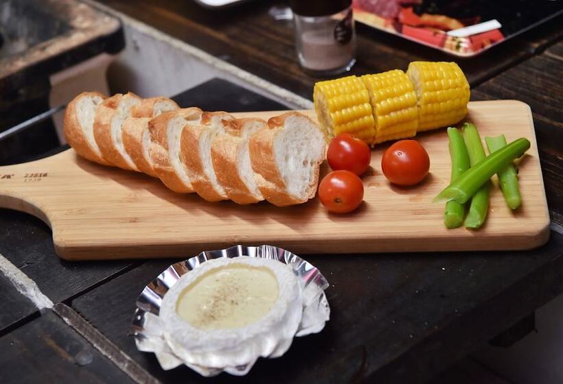 בית מלון כפרי Marina Franping Village Amakusa   Caravan Park