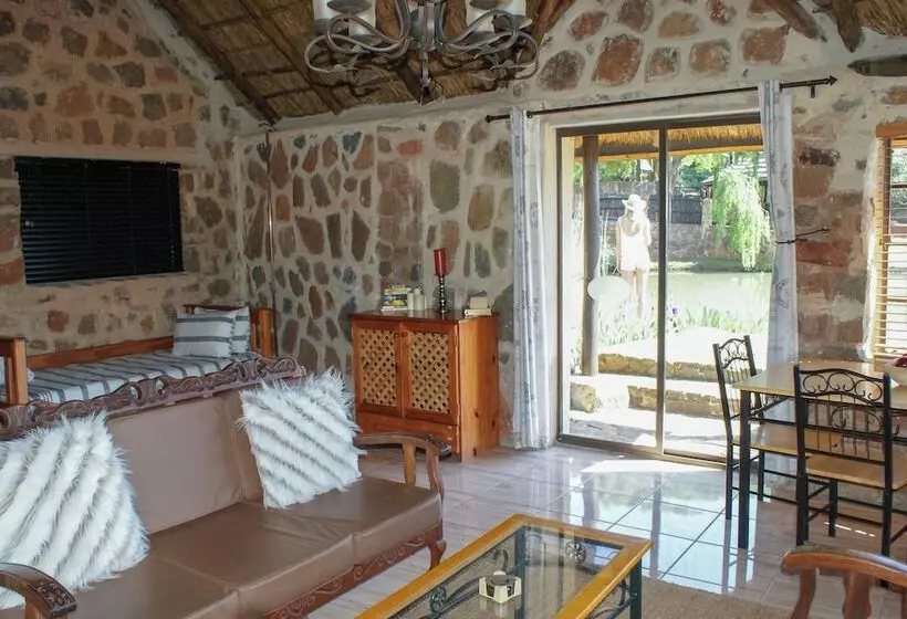 Hotelli Riverman Cabin